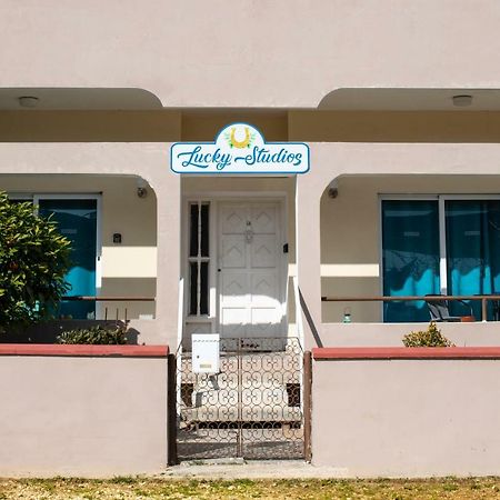 Lucky 2 Apartment Paralimni Luaran gambar