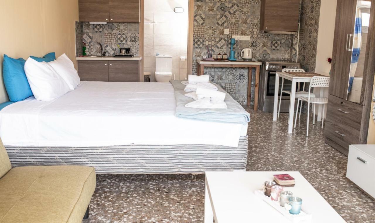 Lucky 2 Apartment Paralimni Luaran gambar