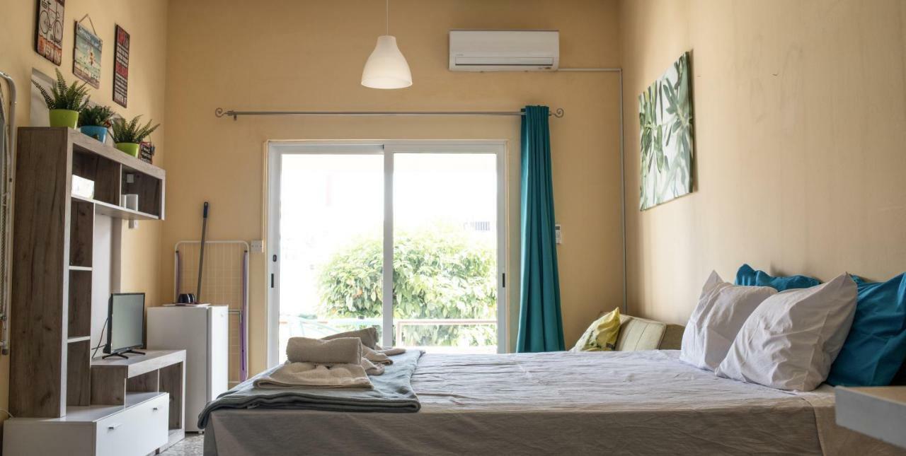 Lucky 2 Apartment Paralimni Luaran gambar