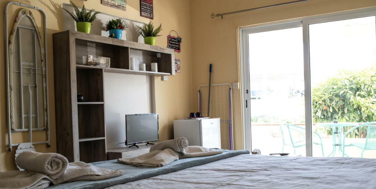 Lucky 2 Apartment Paralimni Luaran gambar